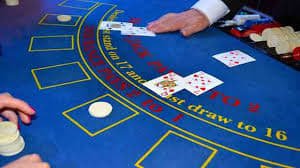 Studio Monopoly Live di logamwin dengan roda besar, dealer profesional, dan tampilan multi-kamera HD